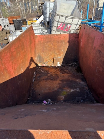 1475201-5 Container 8 m³