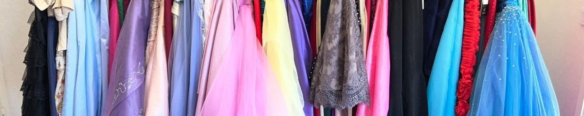 Bild som representerar auktionen - Avyttring parti med brud och balklänningar