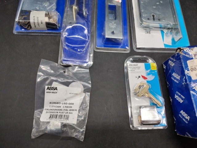 Lock set & door hardware - ASSA ABLOY, various models - PS Auction - We ...