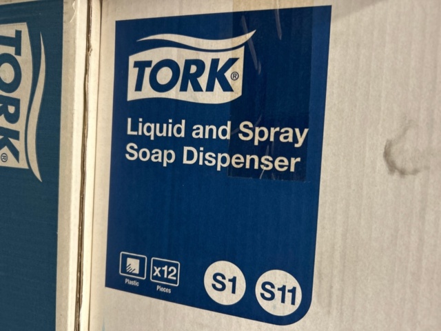 1482522-10 Pallet with Tork products
