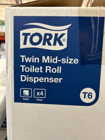 1482522-11 Pallet with Tork products