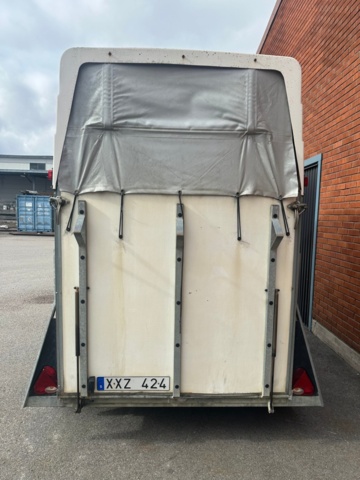 1511831-7 Hästtransport VÄRMLANDSVAGNEN CORTEZ 2 -2011