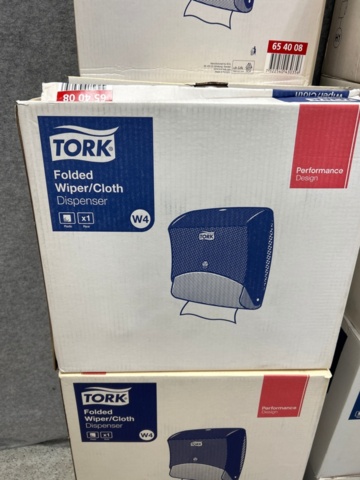 1482523-4 Tork products 43 pcs