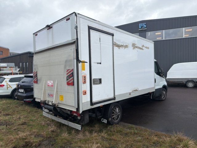 1351427-5 Iveco Daily 35-150 Chassi Cab 2.3 JTD Manuell, 146hk, -2016 (Reparationsobjekt)