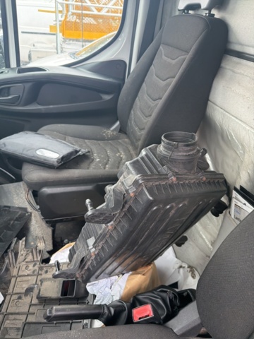 1351427-20 Iveco Daily 35-150 Chassi Cab 2.3 JTD Manuell, 146hk, -2016 (Reparationsobjekt)