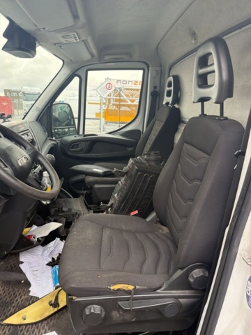 1351427-22 Iveco Daily 35-150 Chassi Cab 2.3 JTD Manuell, 146hk, -2016 (Reparationsobjekt)