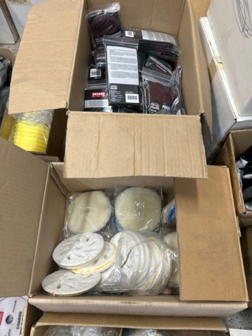 1482525-4 Lot of polishing accessories