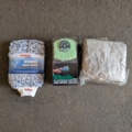 1482513-1 2 pallets with washing brushes, washing gloves and drying cloths