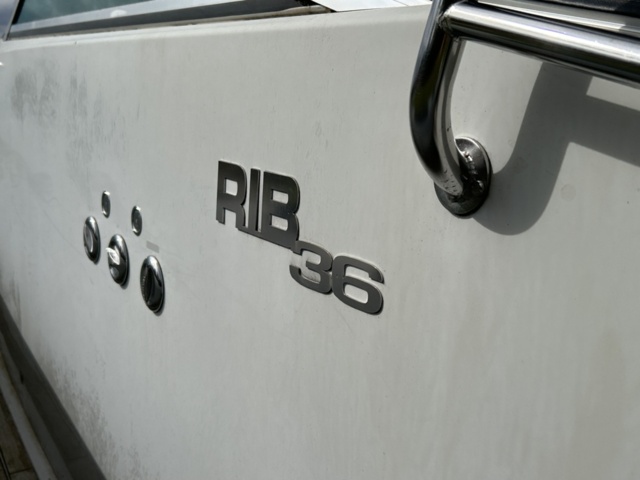 1457641-23 RIB Unlimited 36 Explorer, ink trailer