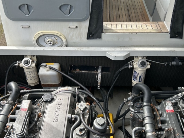 1457641-60 RIB Unlimited 36 Explorer, ink trailer