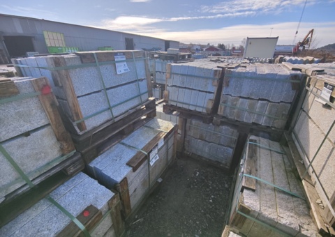 Image representing the auction - Major disposal of curbstone