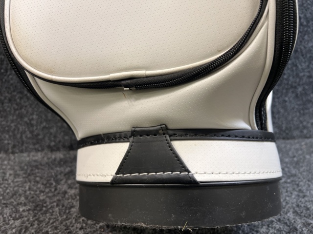 1516668-8 Den Caddy, TaylorMade