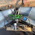 1427754-34 Kompakttraktor med frontlastare och redskap - John Deere 3720 -2013