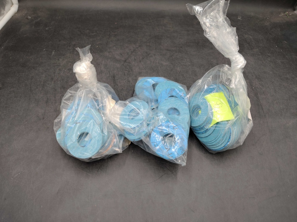 1516801-1 Packningar ca 300 st