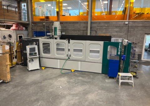 Image representing the auction - Divestment from glass factory