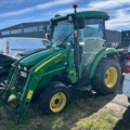 1427754-38 Kompakttraktor med frontlastare och redskap - John Deere 3720 -2013