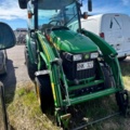 1427754-40 Kompakttraktor med frontlastare och redskap - John Deere 3720 -2013