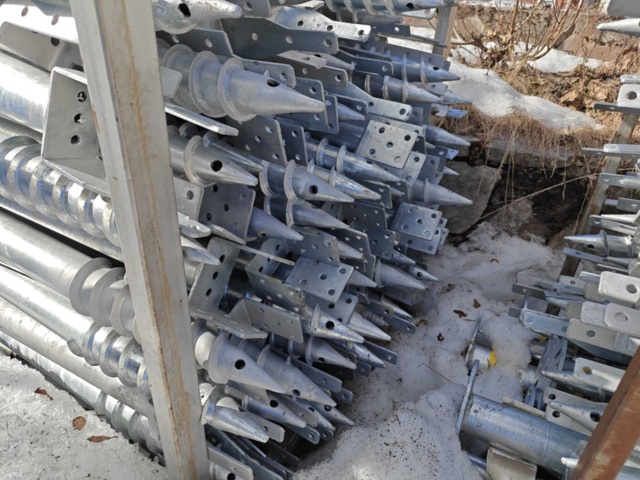 Lot with ground screw - PS Auction - We value the future - Largest in ...
