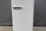1482548 Kylskåp med frysfack - SMEG FAB28RWH5
