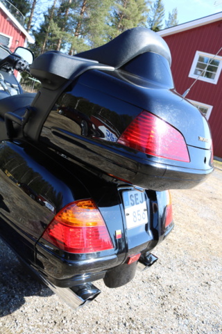 1416928-9 Honda Powersports GL1800A Gold Wing 1.8. ABS. 120hp, 2001. Low mileage.