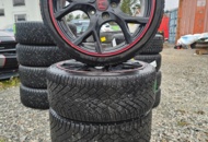 1518819 Tire on rim
