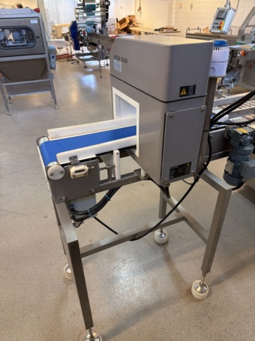 1509683-24 Livsmedelsmaskiner - Brödskärare och paketeringsmaskin - Mettler Toledo / GHD Hartmann