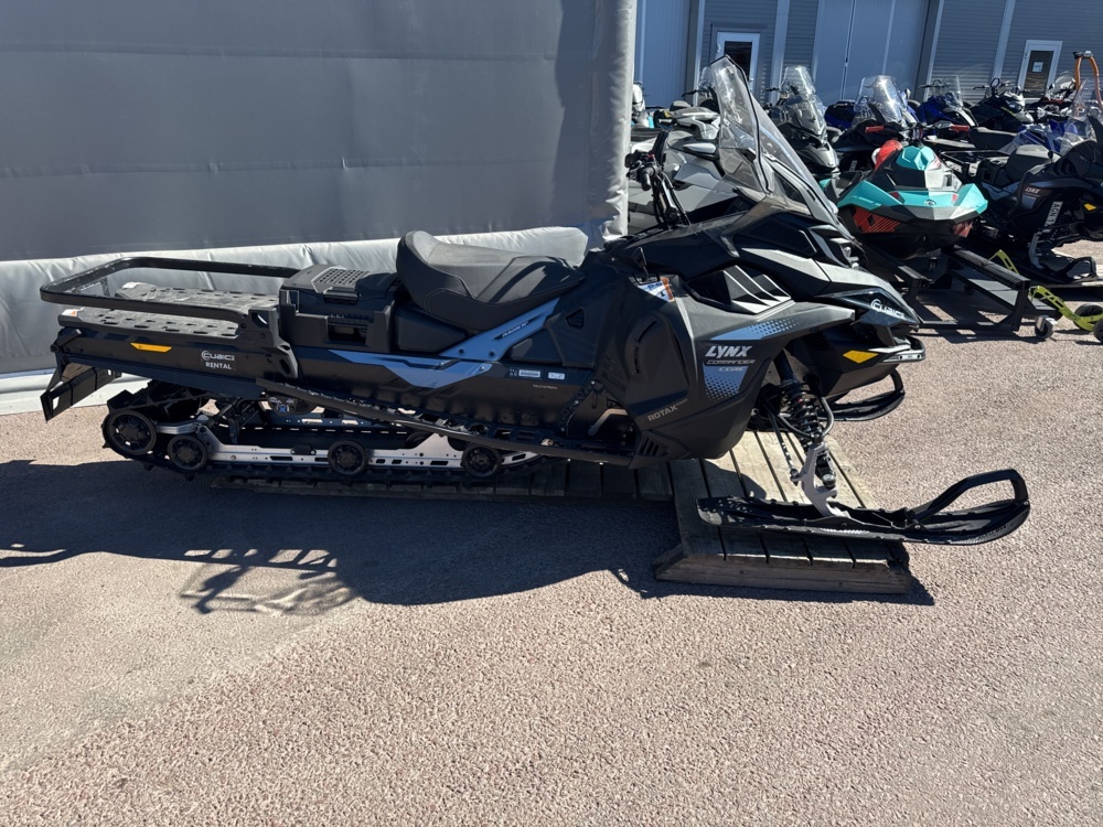 1458211-1 Snowmobile COMMANDER CORE 900 ACE Lynx-2026