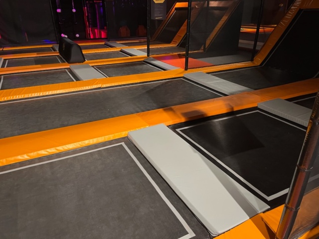 1408056-3 Komplett Trampolinpark / Ninja Course / CardioWall – ca 470 m²