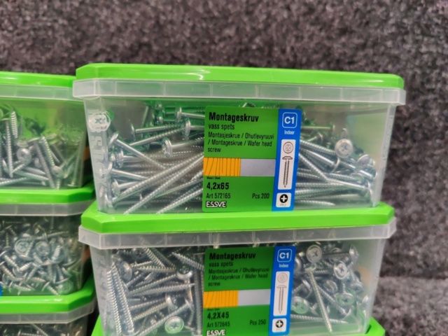 1519009-5 6 pcs Packages Mounting screw, Essve